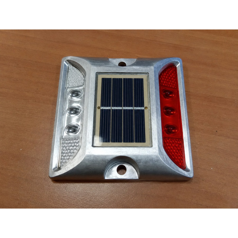 Plot Solaire Routier LED – Blanc et Rouge